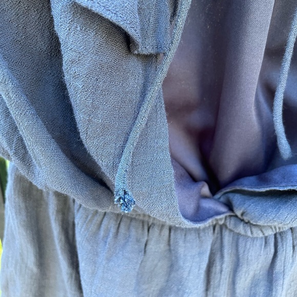 Sexy navy cold shoulder romper - Picture 3 of 5